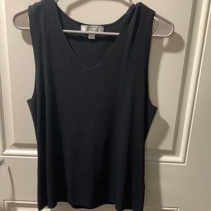 Black tank top vest!